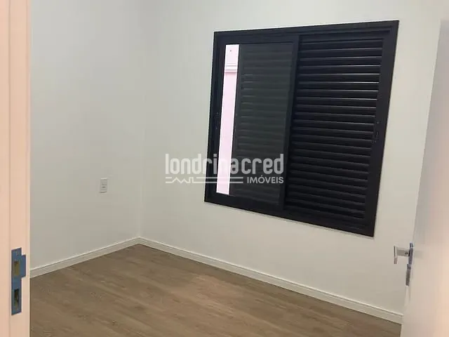 Casa com 250m² 3 quartos e 3 banheiros, à venda, no bairro RESIDENCIAL GOLDEN PARK II em Londrina