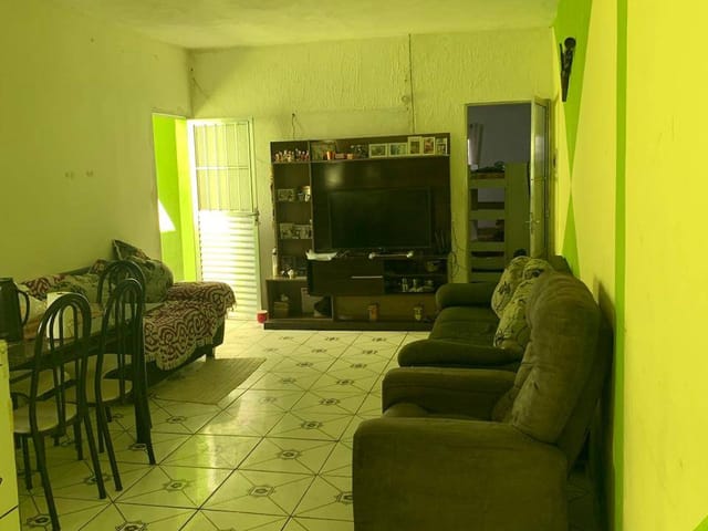 Casa com 150m² 2 quartos e 1 banheiro, à venda, no bairro Feital em Pindamonhangaba