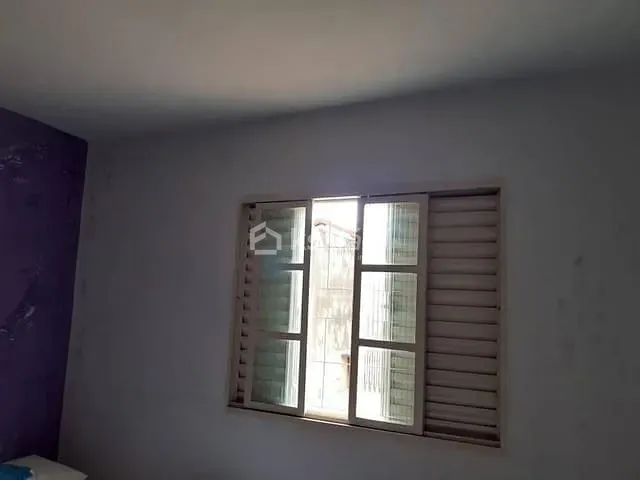 Casa com 200m² 3 quartos e 1 banheiro, à venda, no bairro Jardim Parati em Campo Grande