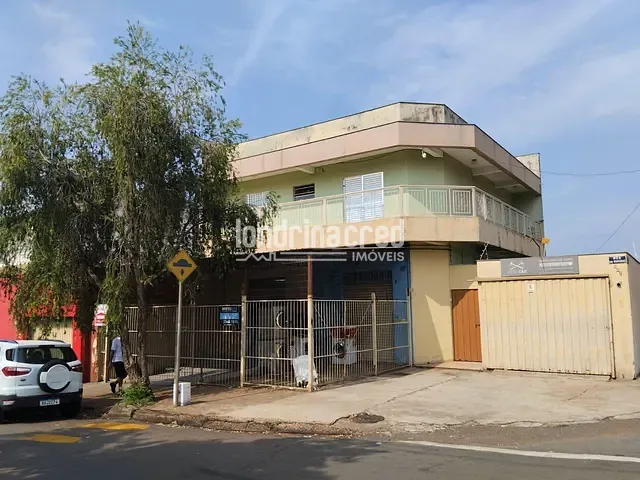 Casa com 340m², à venda, no bairro Panorama em Londrina