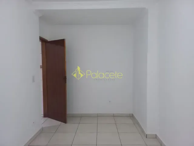 Casa com 125m² 2 quartos e 1 banheiro, à venda, no bairro Residencial Maricá em Pindamonhangaba