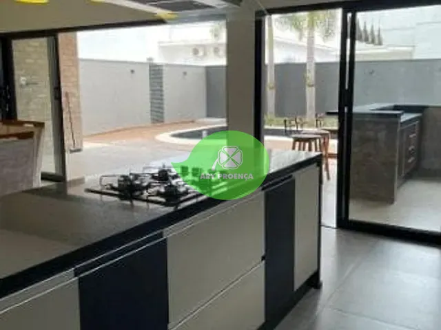 Casa com 360m² 3 quartos e 4 banheiros, à venda, no bairro Condomínio Montblanc em Sorocaba