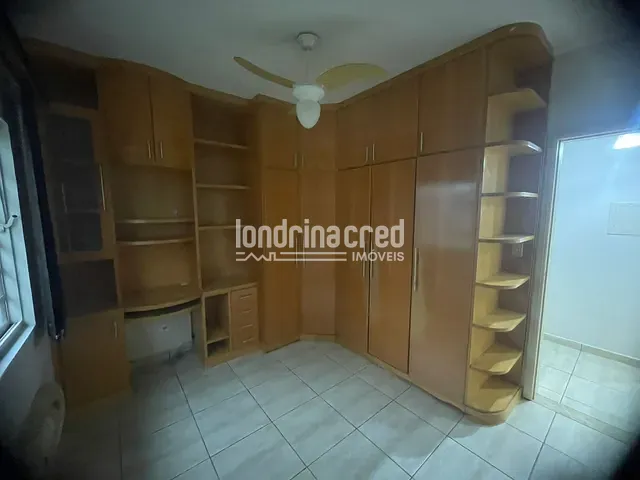 Casa com 650m² 5 quartos e 3 banheiros, à venda, no bairro Vila Martins em Ibiporã