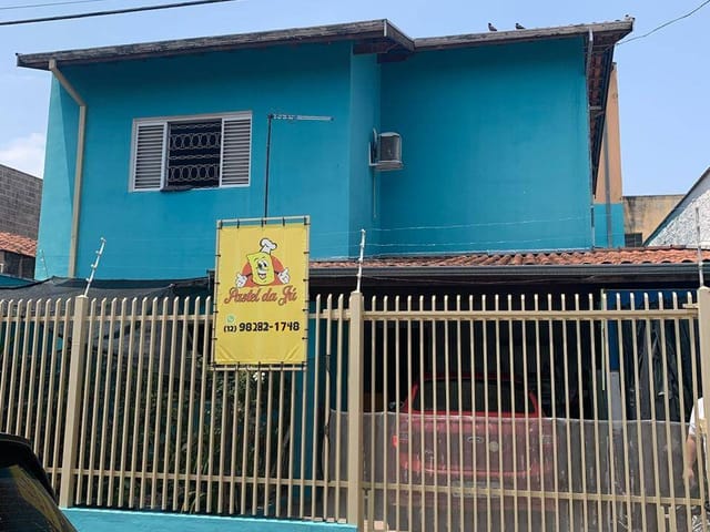 Sobrado com 250m², à venda, no bairro Residencial Campos Maia em Pindamonhangaba