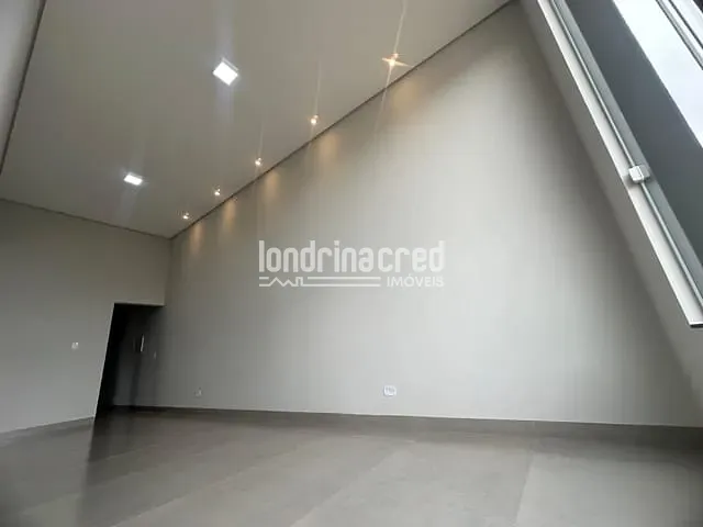 Casa com 137m² 3 quartos e 2 banheiros, à venda, no bairro Gleba Simon Frazer em Londrina