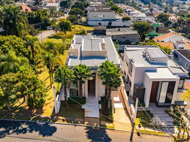 Casa com 744m² 4 quartos e 5 banheiros, à venda, no bairro Alphaville Residencial Um em Barueri