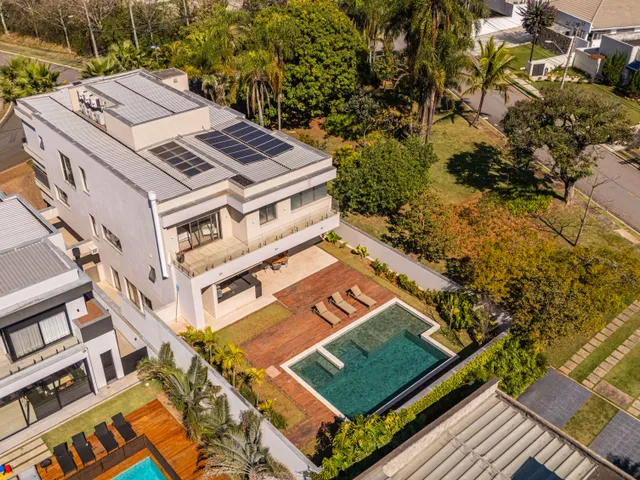 Casa com 744m² 4 quartos e 5 banheiros, à venda, no bairro Alphaville Residencial Um em Barueri