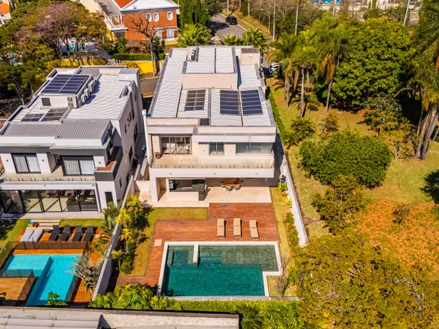 Casa com 744m² 4 quartos e 5 banheiros, à venda, no bairro Alphaville Residencial Um em Barueri