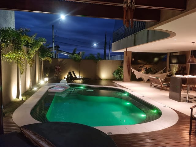 Casa com 505m² 3 quartos e 4 banheiros, à venda, no bairro Quiririm em Taubaté