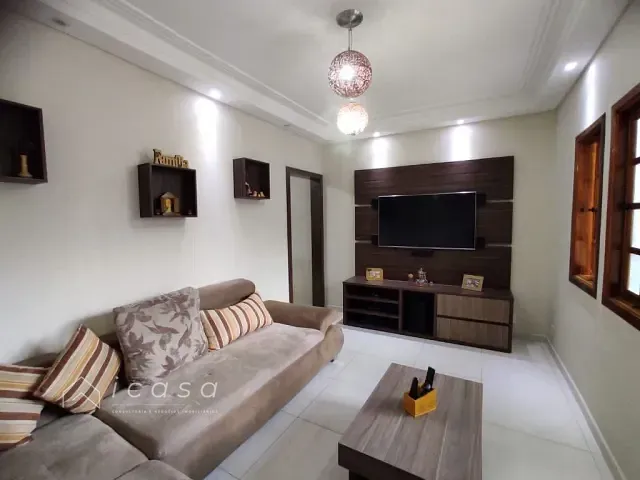 Casa com 150m² 2 quartos e 3 banheiros, à venda, no bairro Parque Residencial Maria Elmira em Caçapava