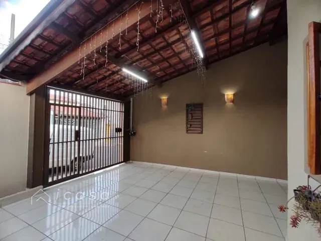 Casa com 150m² 2 quartos e 3 banheiros, à venda, no bairro Parque Residencial Maria Elmira em Caçapava