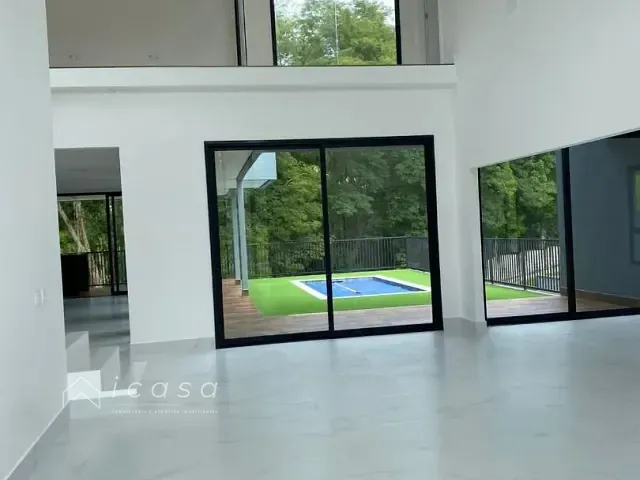 Casa com 1000m² 5 quartos e 7 banheiros, à venda, no bairro Tampanhão em Jambeiro