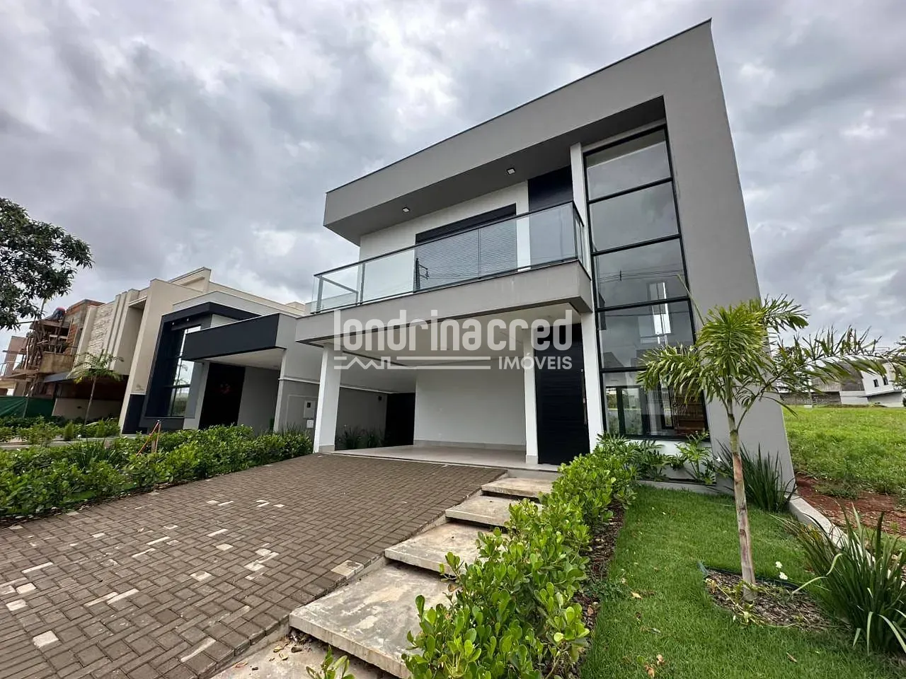 Casa, 4 quartos, 211 m² - Foto 1