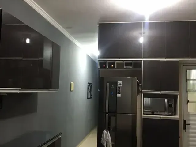 Casa com 150m² 2 quartos e 2 banheiros, à venda, no bairro Residencial e Comercial Laerte Asumpção em Pindamonhangaba