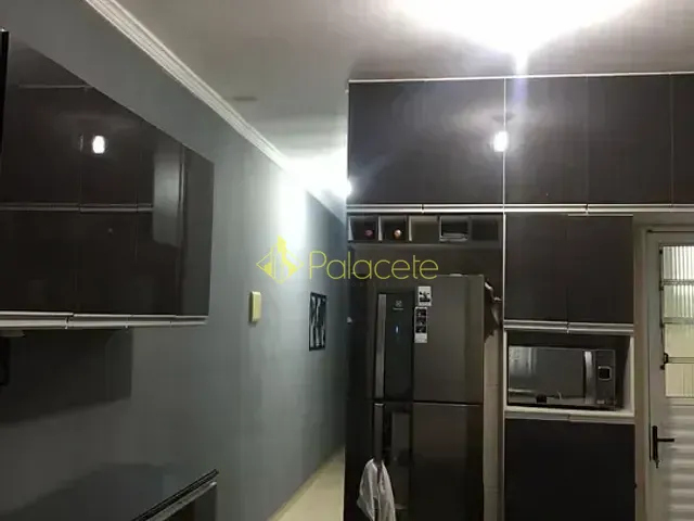 Casa com 150m² 2 quartos e 2 banheiros, à venda, no bairro Residencial e Comercial Laerte Asumpção em Pindamonhangaba