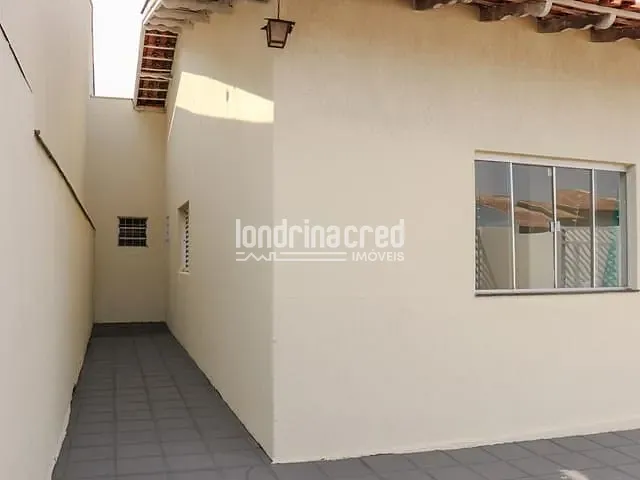 Casa com 365m² 3 quartos e 2 banheiros, à venda, no bairro Coliseu em Londrina