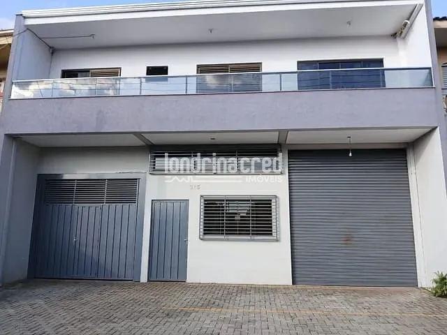 Casa com 600m² 3 quartos e 3 banheiros, à venda, no bairro Parque Residencial Joaquim Toledo Piza em Londrina