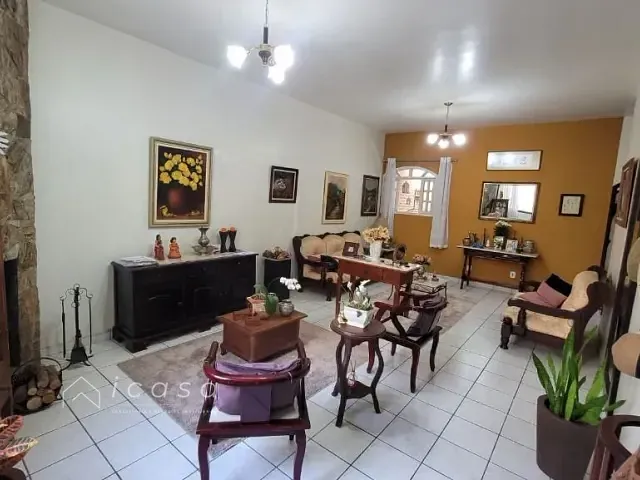Casa com 290m² 4 quartos e 4 banheiros, à venda, no bairro Jardim Amália em Caçapava