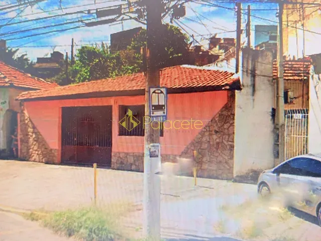 Casa com 450m² 3 quartos e 2 banheiros, à venda, no bairro Santa Rita em Aparecida