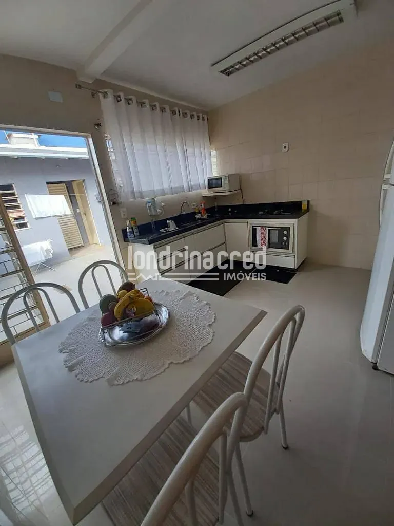Casa, 3 quartos, 260 m² - Foto 11