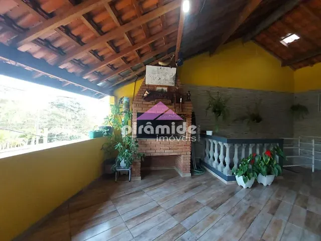 Casa com 130m² 2 quartos e 2 banheiros, à venda, no bairro Bosque dos Eucaliptos em São José dos Campos