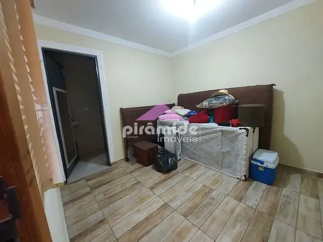 Casa com 130m² 2 quartos e 2 banheiros, à venda, no bairro Bosque dos Eucaliptos em São José dos Campos
