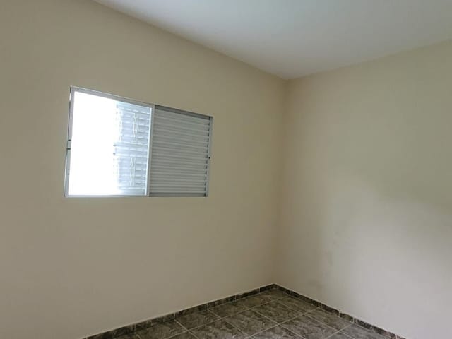 Casa com 150m² 2 quartos e 1 banheiro, à venda, no bairro Comercial e Residencial Jardim Mariana em Pindamonhangaba