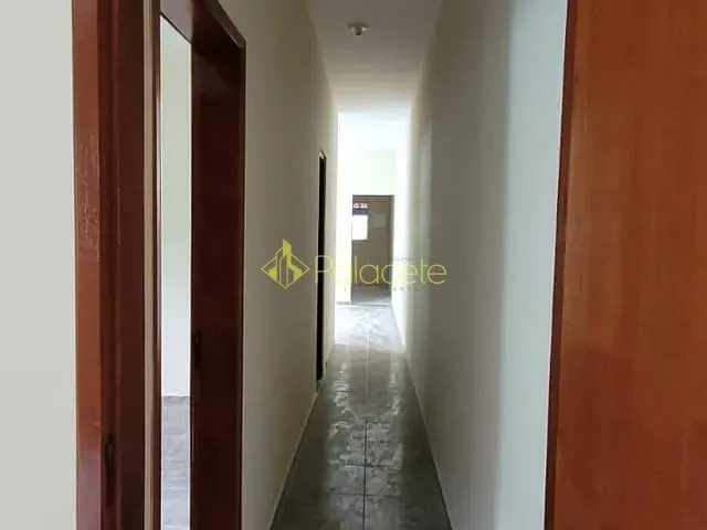 Casa com 150m² 2 quartos e 1 banheiro, à venda, no bairro Comercial e Residencial Jardim Mariana em Pindamonhangaba