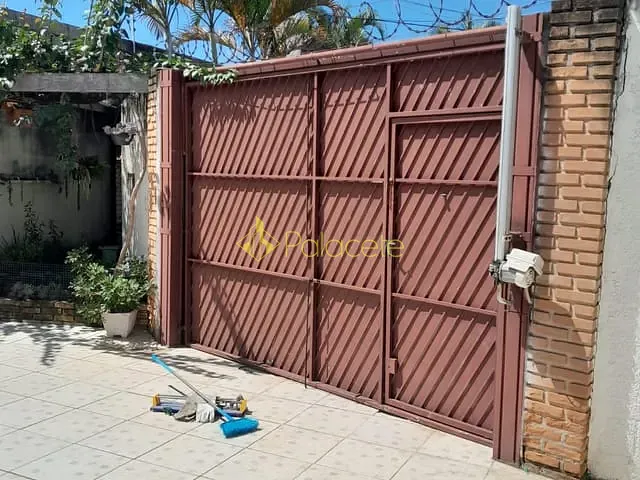 Casa com 430m² 3 quartos e 3 banheiros, à venda, no bairro Residencial e Comercial Vila Verde em Pindamonhangaba