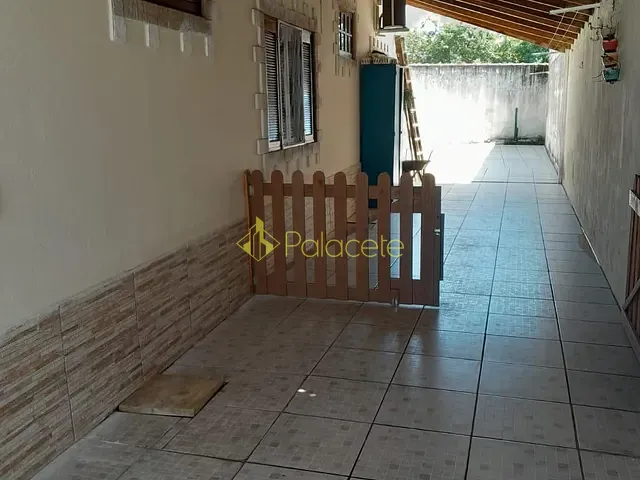 Casa com 430m² 3 quartos e 3 banheiros, à venda, no bairro Residencial e Comercial Vila Verde em Pindamonhangaba