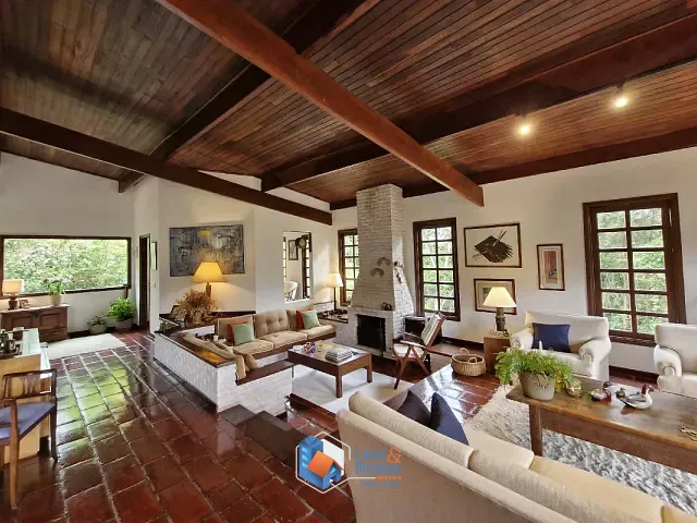 Casa com 900m² 3 quartos e 4 banheiros, à venda, no bairro Jardim Herculano em São Paulo
