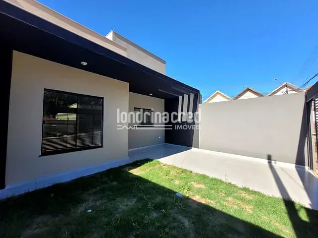 Casa com 125m² 3 quartos e 2 banheiros, à venda, no bairro Jardim Strass em Londrina