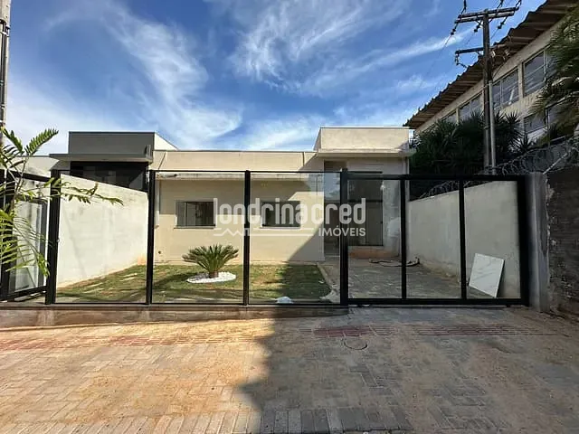 Casa com 135m² 3 quartos e 2 banheiros, à venda, no bairro Aeroporto em Londrina