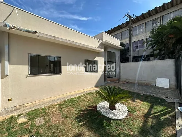 Casa com 135m² 3 quartos e 2 banheiros, à venda, no bairro Aeroporto em Londrina