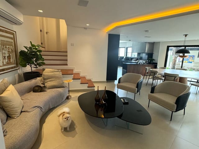 Casa com 442m² 3 quartos e 5 banheiros, à venda, no bairro Alphaville em Santana de Parnaíba