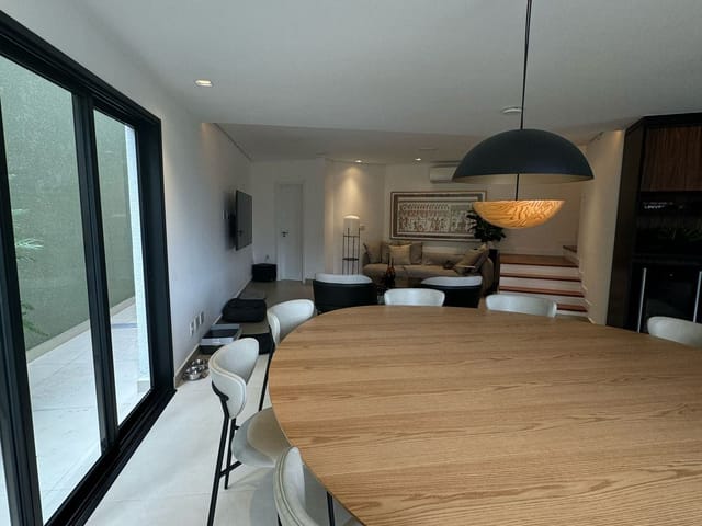 Casa com 442m² 3 quartos e 5 banheiros, à venda, no bairro Alphaville em Santana de Parnaíba