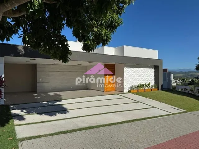 Casa com 451m² 3 quartos e 5 banheiros, à venda, no bairro Urbanova em São José dos Campos