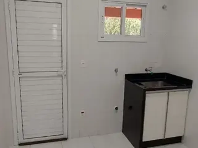 Casa com 300m² 3 quartos e 2 banheiros, à venda, no bairro Jardim Campo Alegre em Pindamonhangaba