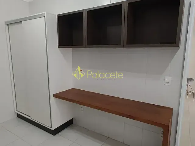 Casa com 300m² 3 quartos e 2 banheiros, à venda, no bairro Jardim Campo Alegre em Pindamonhangaba