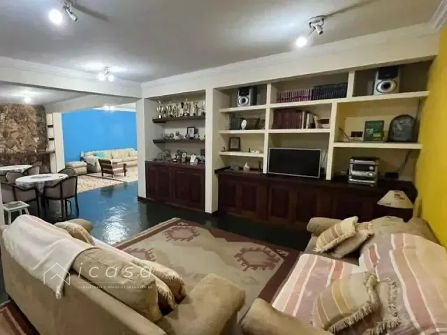 Casa com 330m² 4 quartos e 4 banheiros, à venda, no bairro Pr Arrastão em São Sebastião