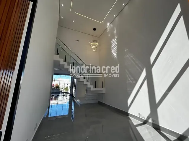 Casa com 252m² 3 quartos e 4 banheiros, à venda, no bairro CONDOMÍNIO ARAÇARI em Londrina
