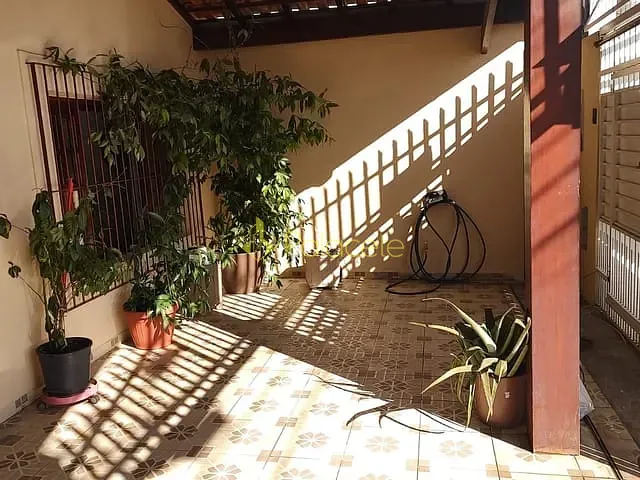 Casa com 217m² 3 quartos e 2 banheiros, à venda, no bairro Jardim Boa Vista em Pindamonhangaba