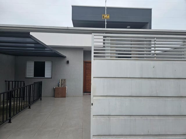 Casa com 176m² 3 quartos e 2 banheiros, à venda, no bairro Loteamento Residencial e Comercial Flamboyant em Pindamonhangaba