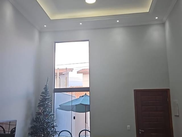 Casa com 176m² 3 quartos e 2 banheiros, à venda, no bairro Loteamento Residencial e Comercial Flamboyant em Pindamonhangaba