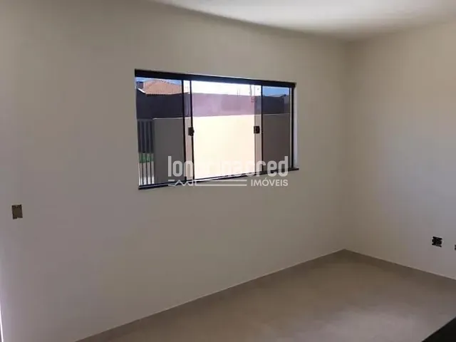 Casa com 125m² 2 quartos e 1 banheiro, à venda, no bairro Jardim Padovani em Londrina