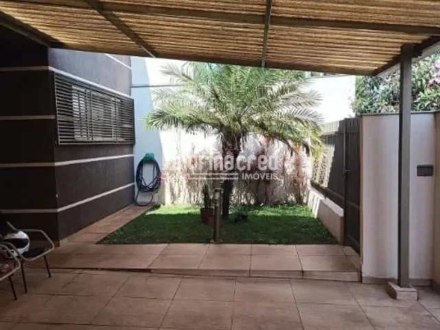 Casa com 200m² 3 quartos e 2 banheiros, à venda, no bairro Jardim Alto do Cafezal em Londrina