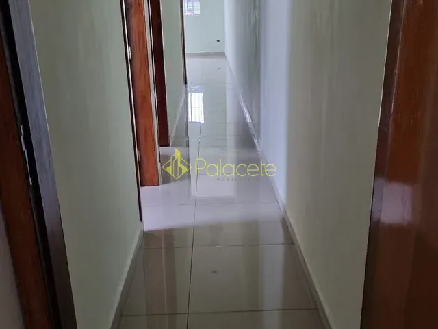 Casa 3 quartos e 2 banheiros, à venda, no bairro Residencial Antares em Taubaté