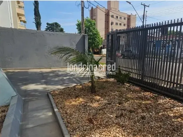 Casa com 550m², à venda ou para alugar, no bairro Centro em Londrina