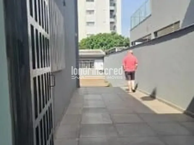 Casa com 550m², à venda ou para alugar, no bairro Centro em Londrina