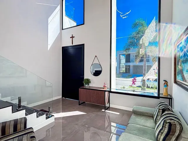 Casa com 450m² 4 quartos e 5 banheiros, à venda, no bairro Condomínio Residencial Alphaville em São José dos Campos